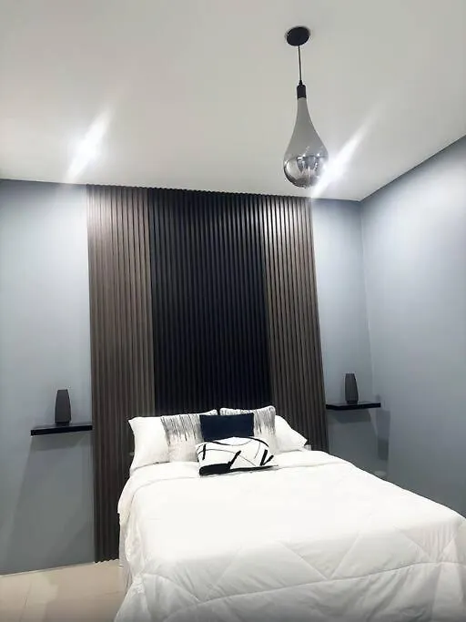 Lux Casa Tt- Stylish 2 Bedroom Condo With Pool Piarco 0*,