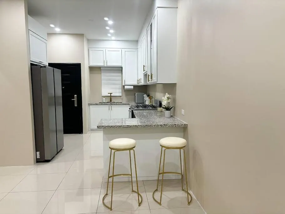 Lux Casa Tt- Stylish 2 Bedroom Condo With Pool Piarco